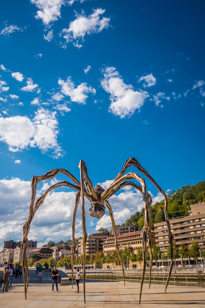 Bilbao Guggenheim Mama Kunst