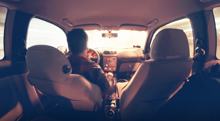10 cosas que debes tener al alcance mientras viajas