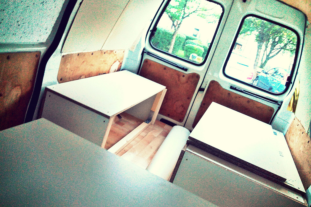 robin raindropcatcher about wings hermes interior