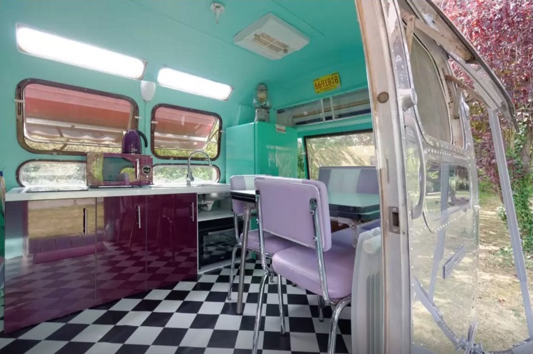 Caravane americaine Airstream 7