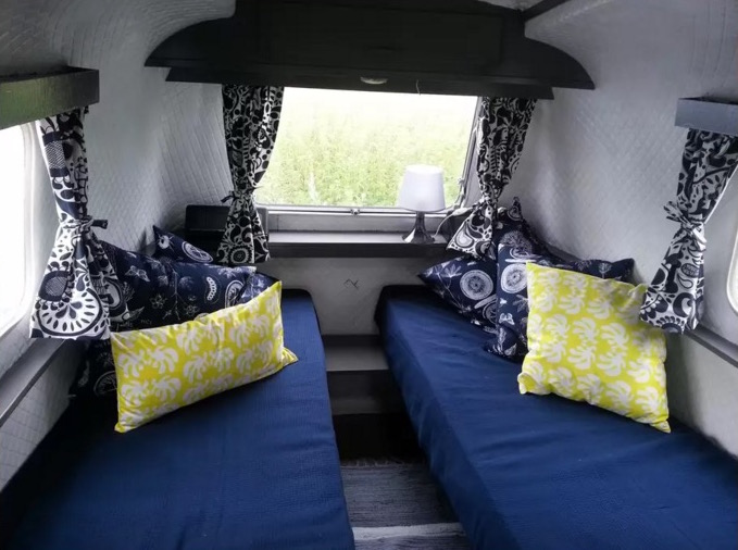 Charming 2 person Oldtimer Caravan 8