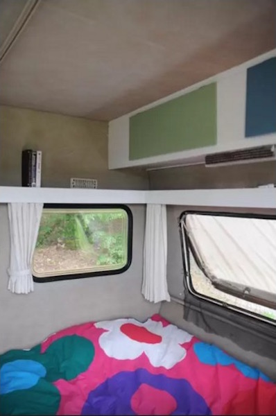 Cozy caravan 7