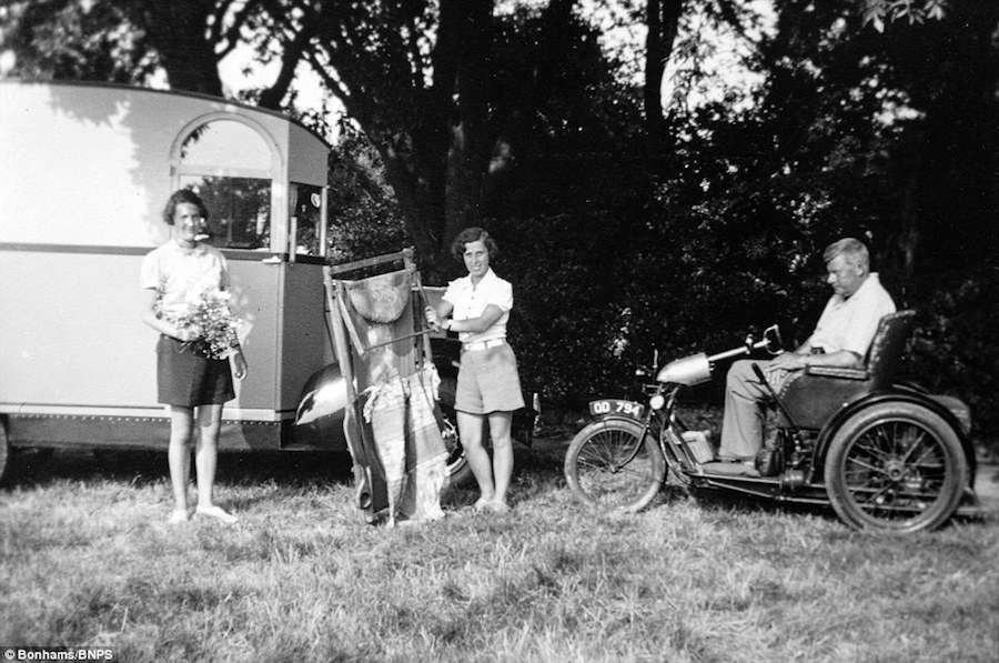 1936 PontiacSix Motorhome 010
