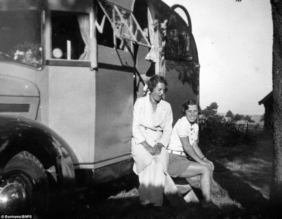 1936 PontiacSix Motorhome 09