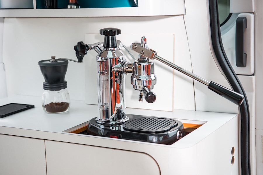 e nv200 WORKSPACe 010