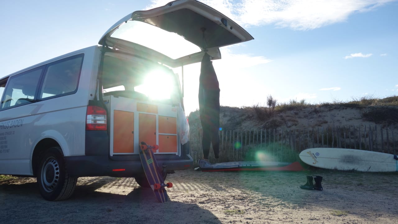 Cajas de acampada: la alternativa inteligente a una autocaravana cara 16 Una caravana transformada con el módulo de vehículo de escape