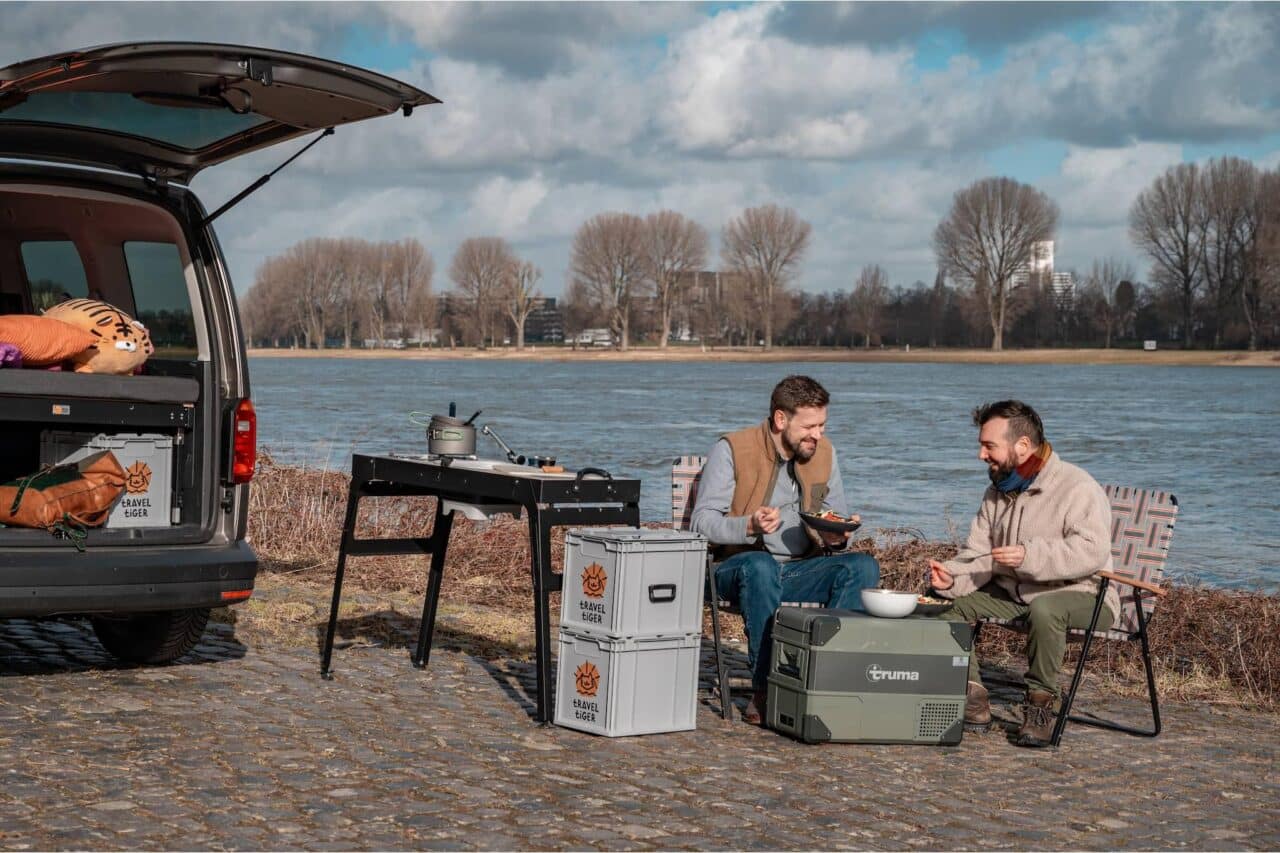 Cajas de acampada: la alternativa inteligente a una autocaravana cara 29 La cocina de camping "Koche" es flexible y se adapta a tus necesidades. © travel tiger