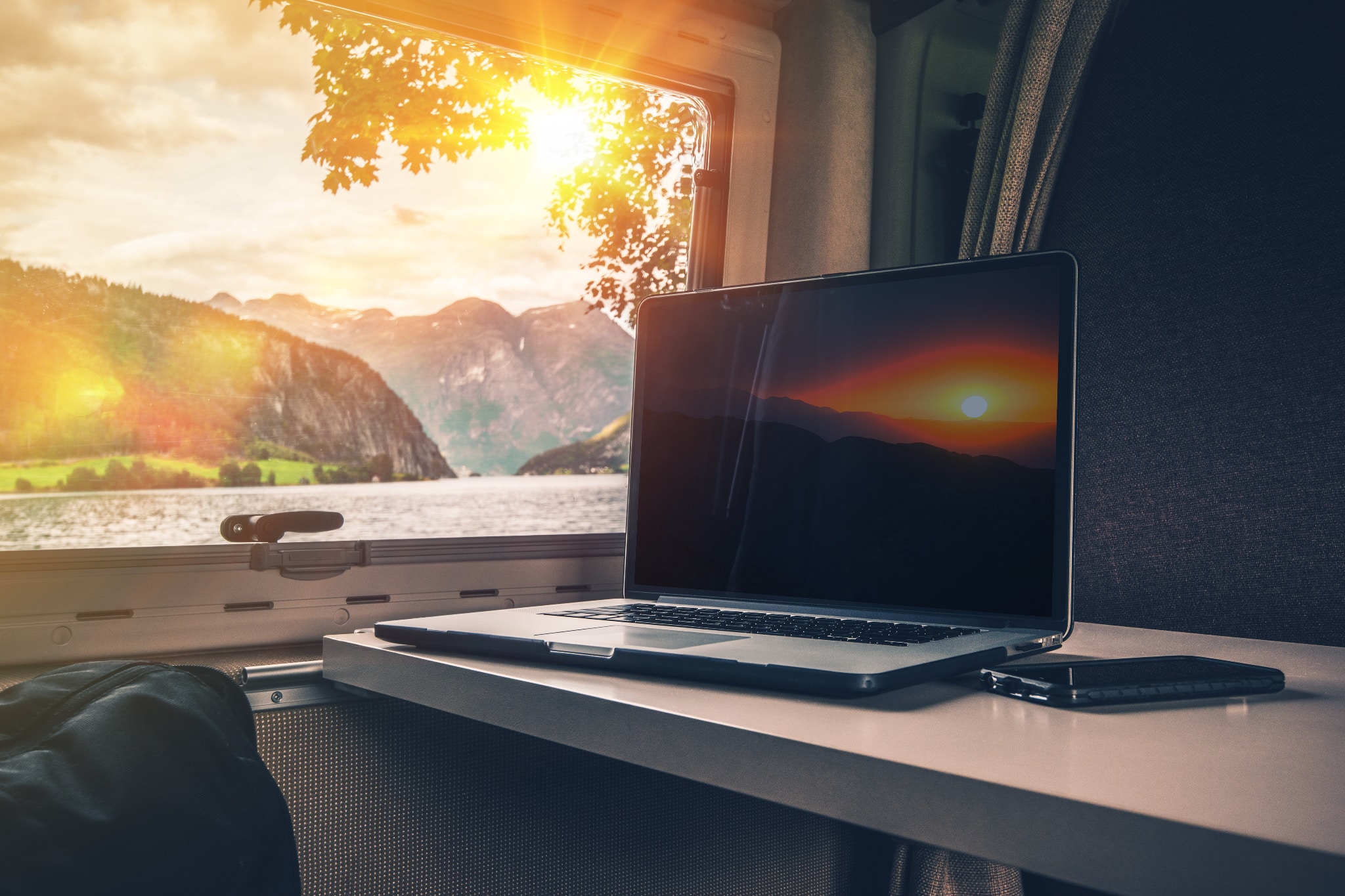 Libertad y conectividad en el camping: los mejores routers Wi-Fi móviles para viajar