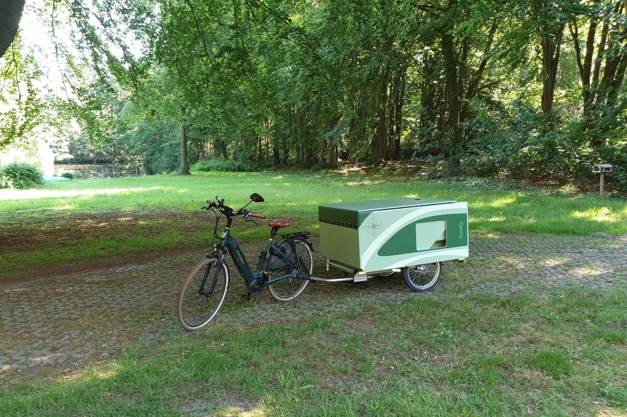 Caravana de bicicletas: acampar con fuerza muscular 6 Compacta y versátil: la Scout 970. (c) CreaConstruir