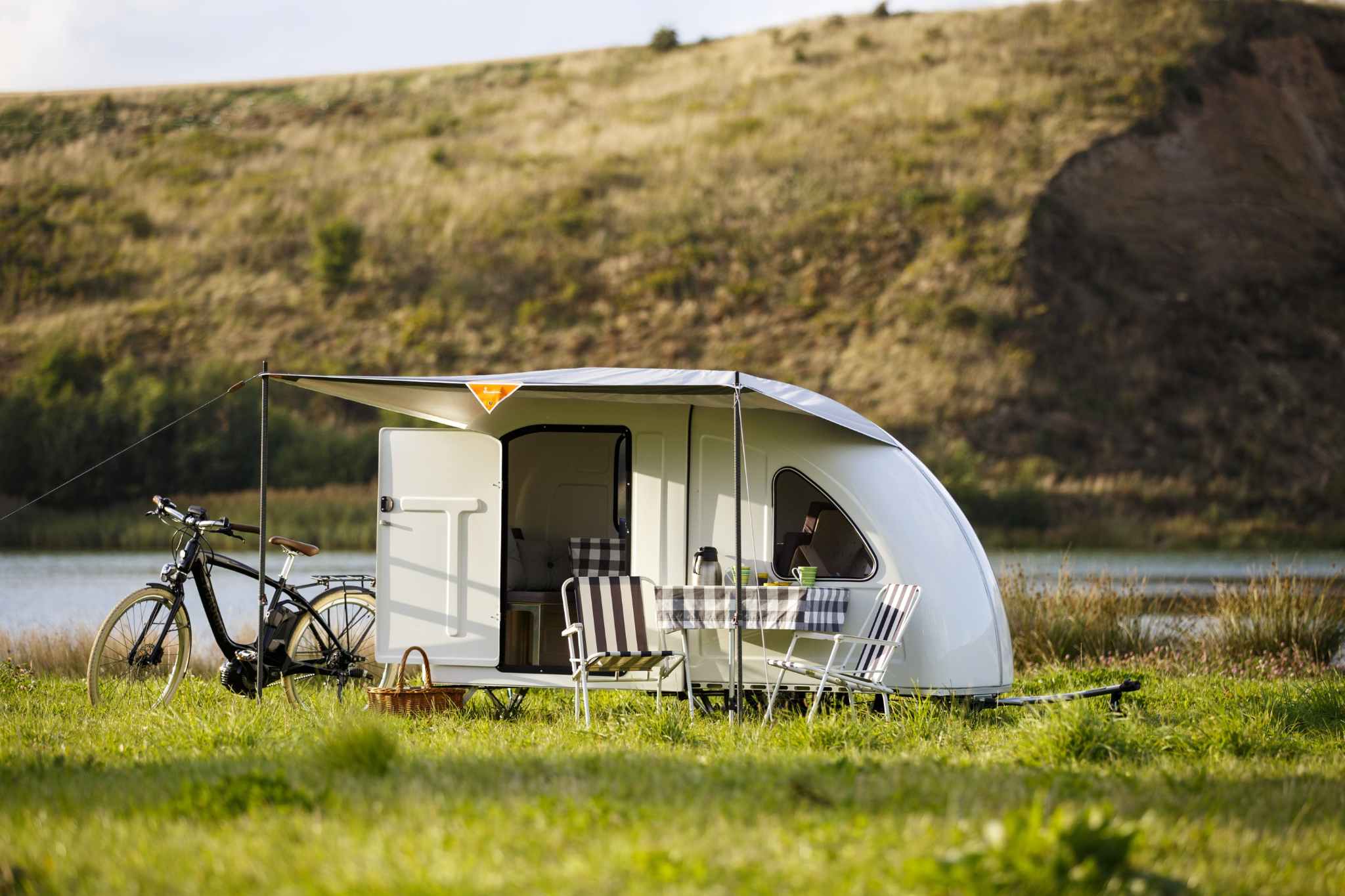 Caravana de bicicletas: acampar con fuerza muscular