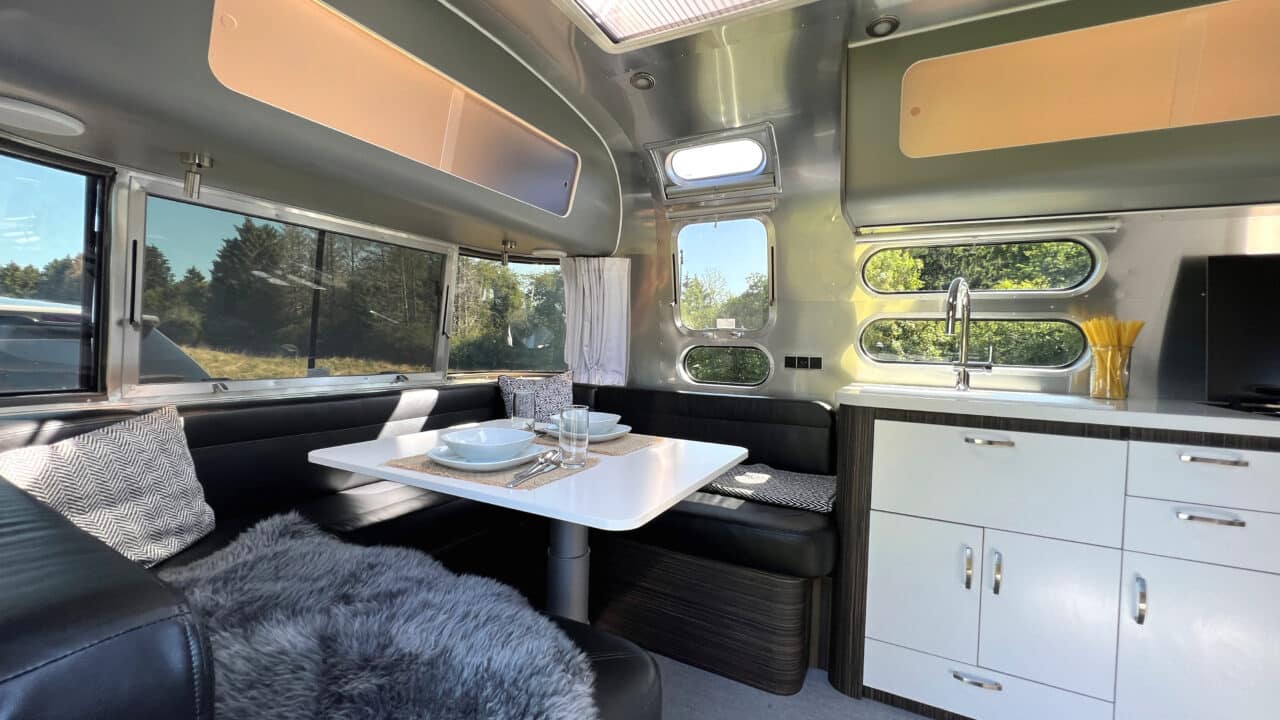 Salón Airstream International 25IB