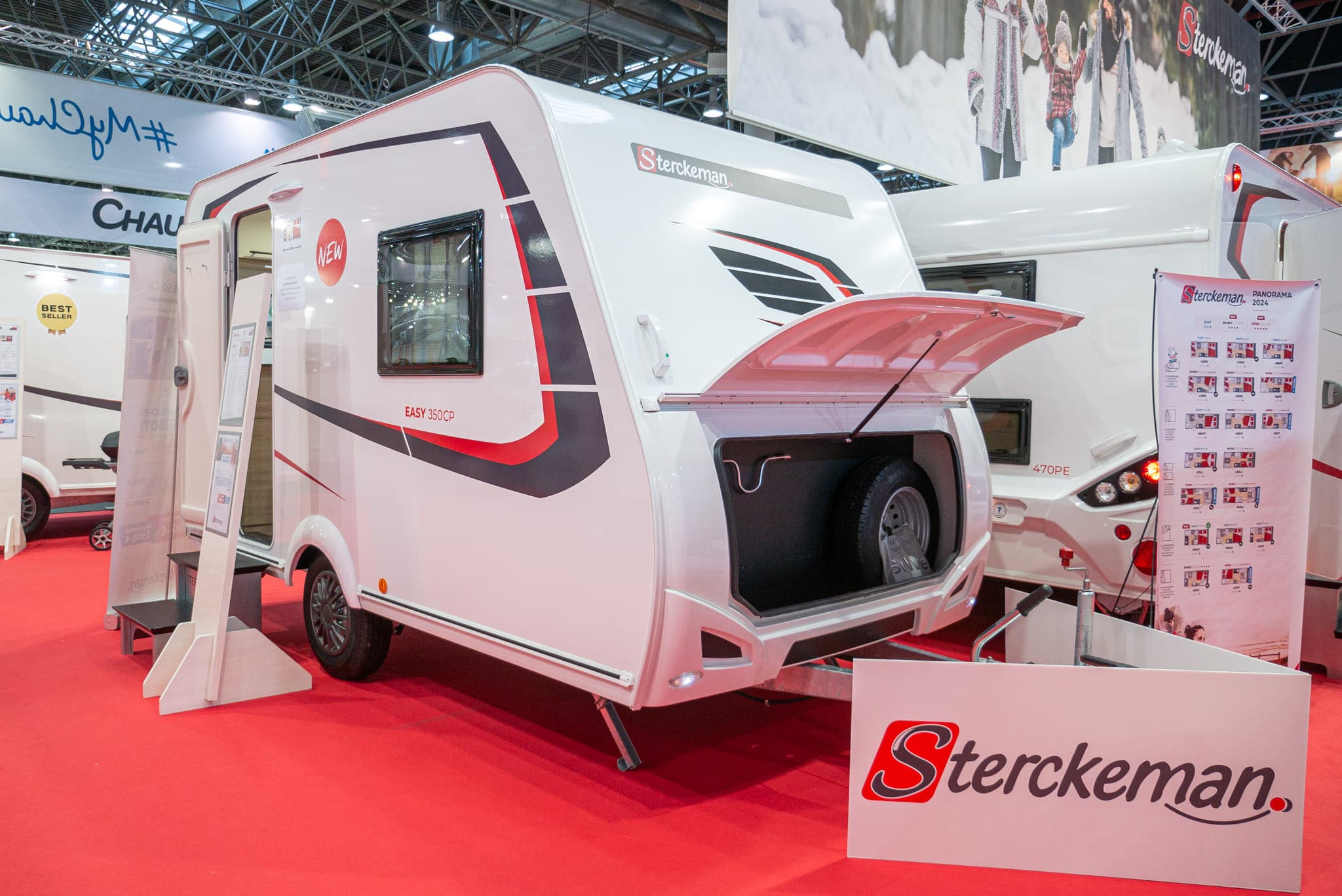 Sterckeman Easy 350 CP (2024): Mini caravana con 3,5 m de longitud interior y configuración flexible de camas – ¡Gira 360º!
