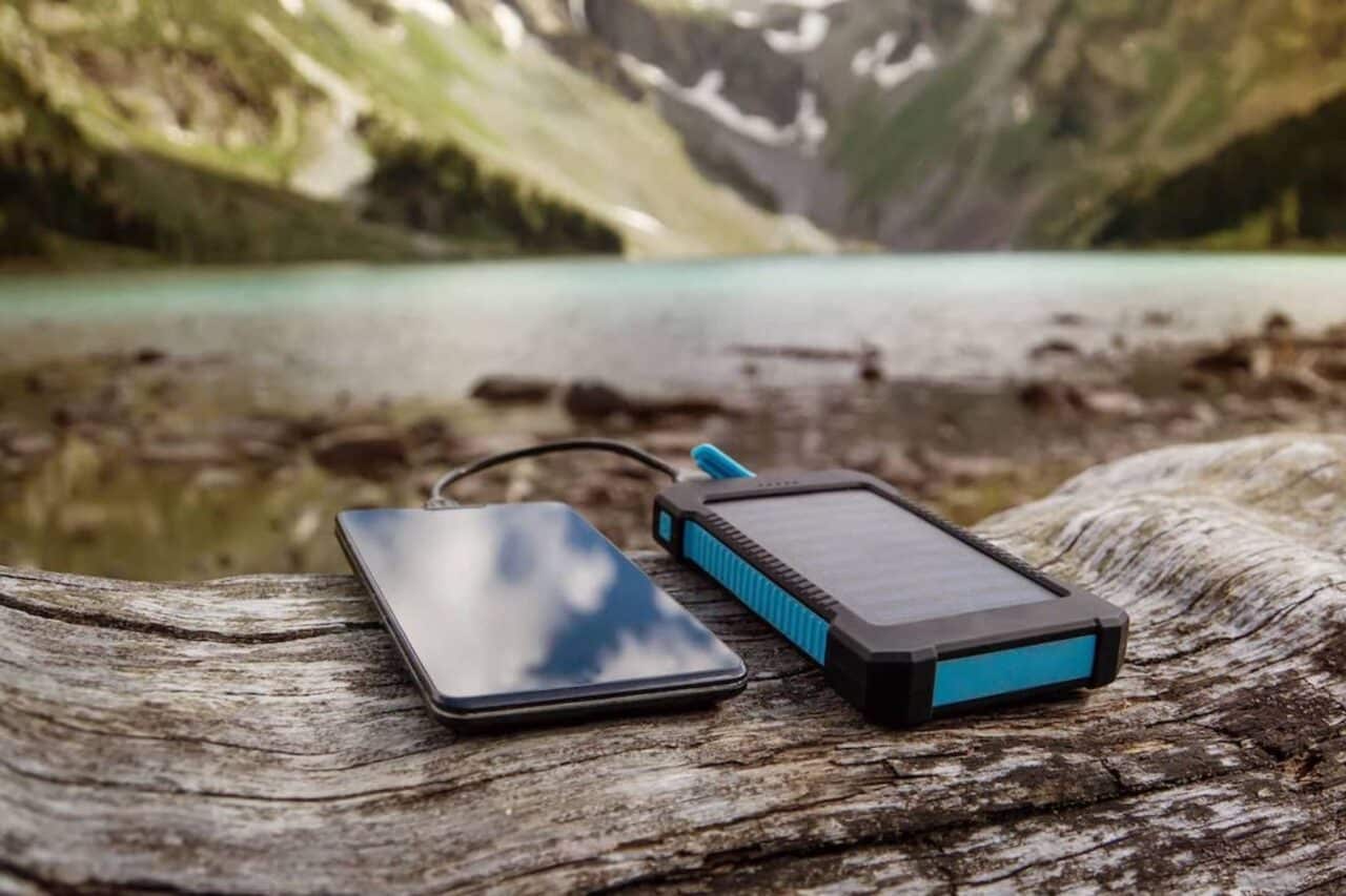 Outdoor Solar Powerbank für Camping und Wandern