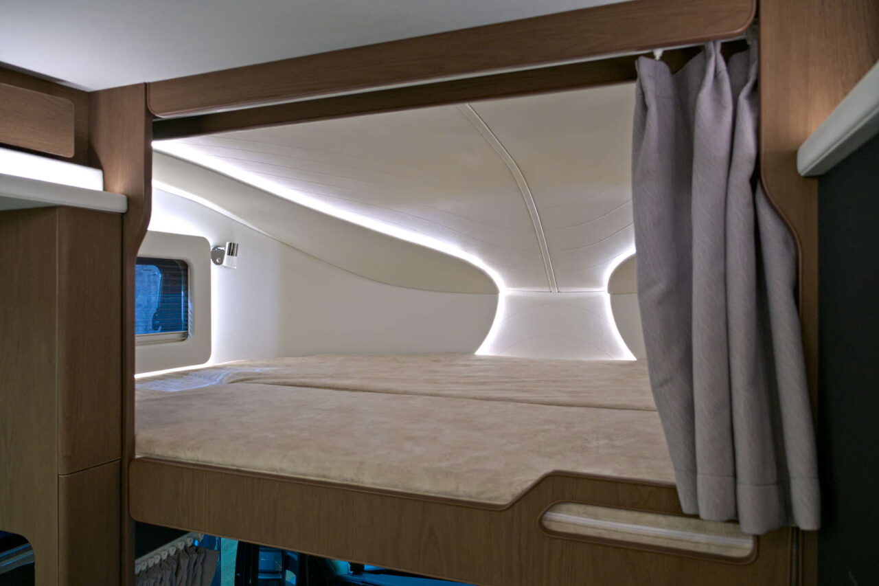 Deddle RV Carbonic Liner 78 - Cama alcoba Caravan Salon 2024