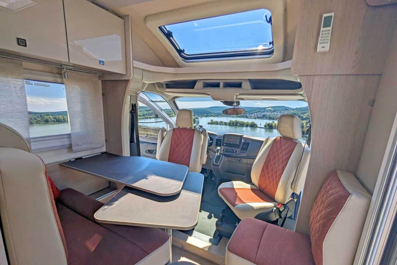 Ventana panorámica Bürstner Lineo T 690