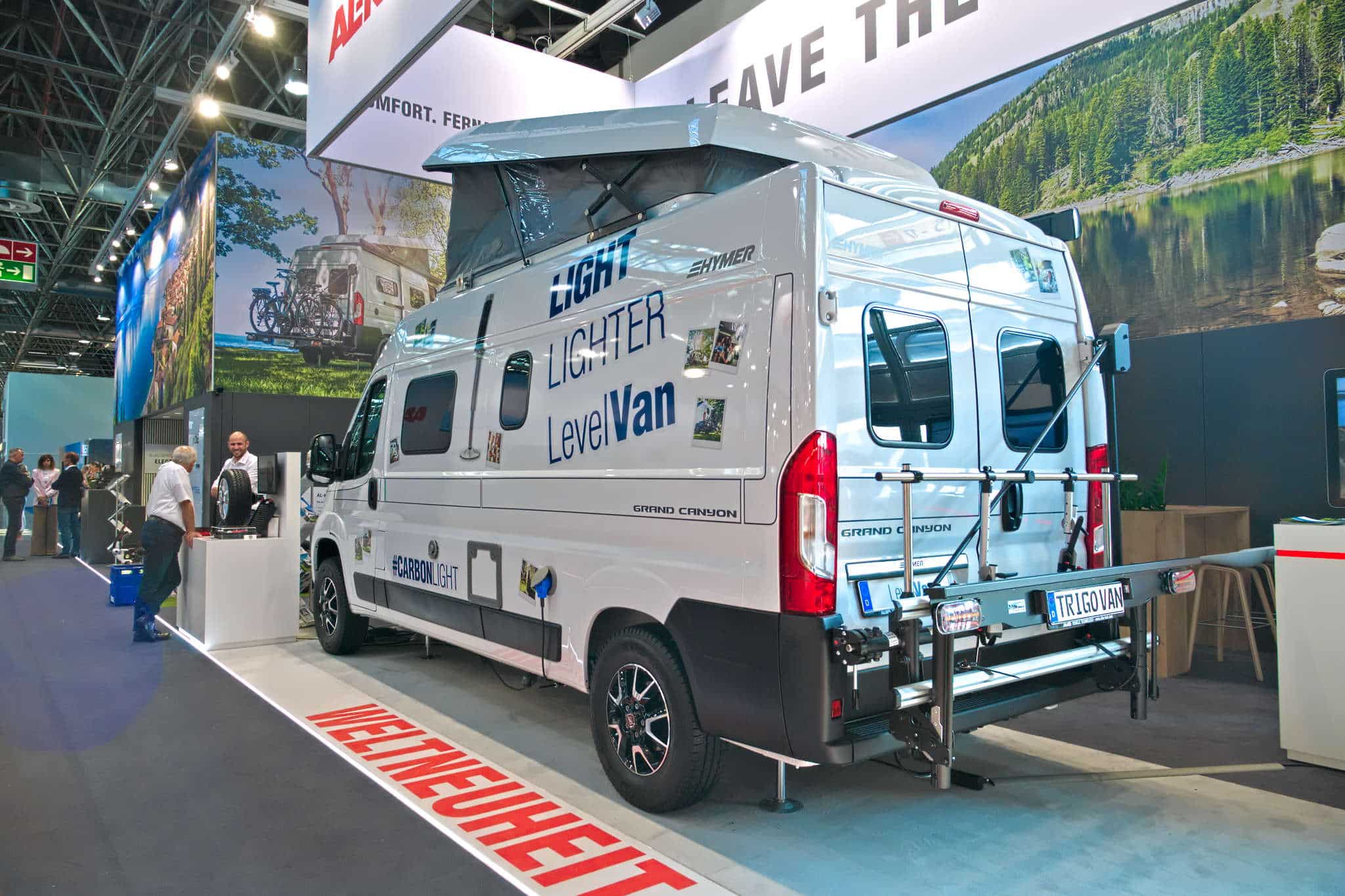 Innovaciones Salón de la Caravana 2024: Primer sistema de apoyo hidráulico especial para furgonetas – LevelVan de AL-KO