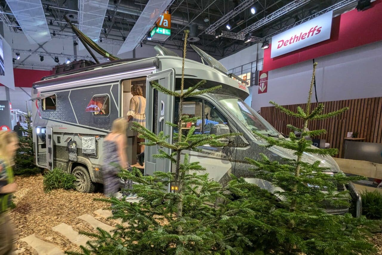 Dethleffs Globebus Performance 4x4 (2025) Außenansicht Caravan Salon 2024