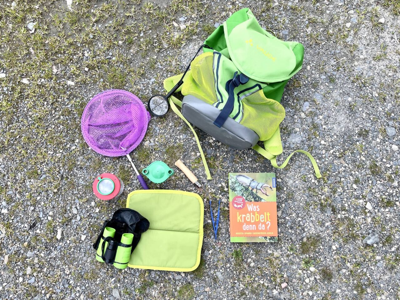 Set de explorador como actividad para niños en acampada