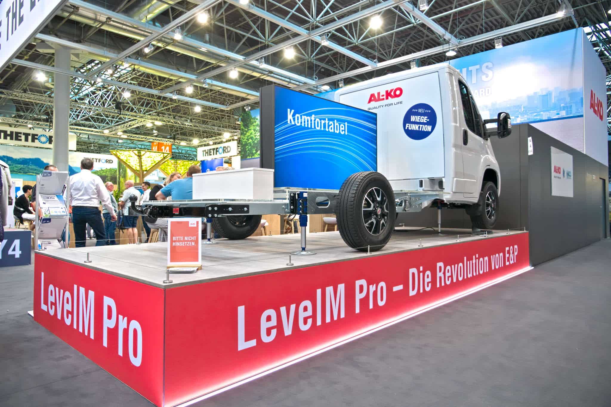 AL-KO LevelM Pro (2024) – Flexibles und leichtes Hydrauliksystem für Wohnmobile