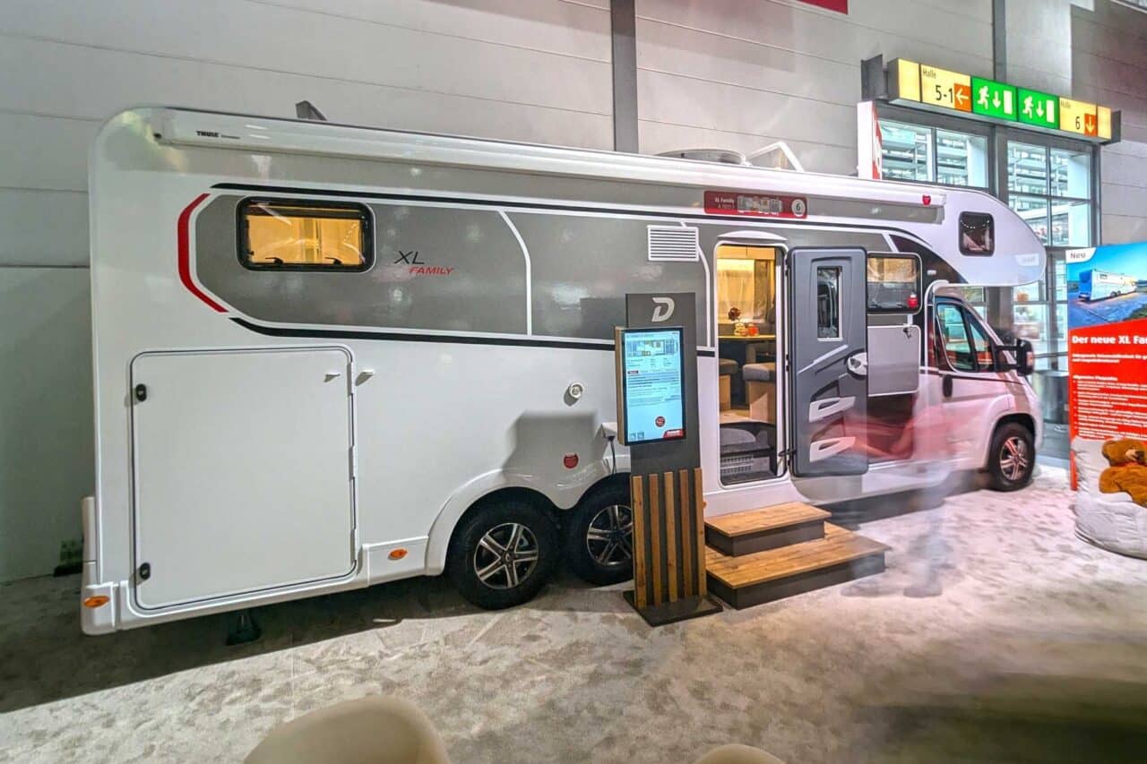 Familien-Alkoven Dethleffs XL Family A Caravan Salon 2024