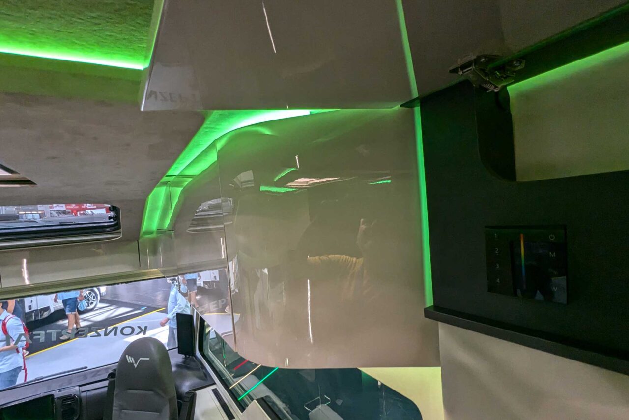 Mobilvetta Fluideen Estudio Armarios Caravana Salón 2024