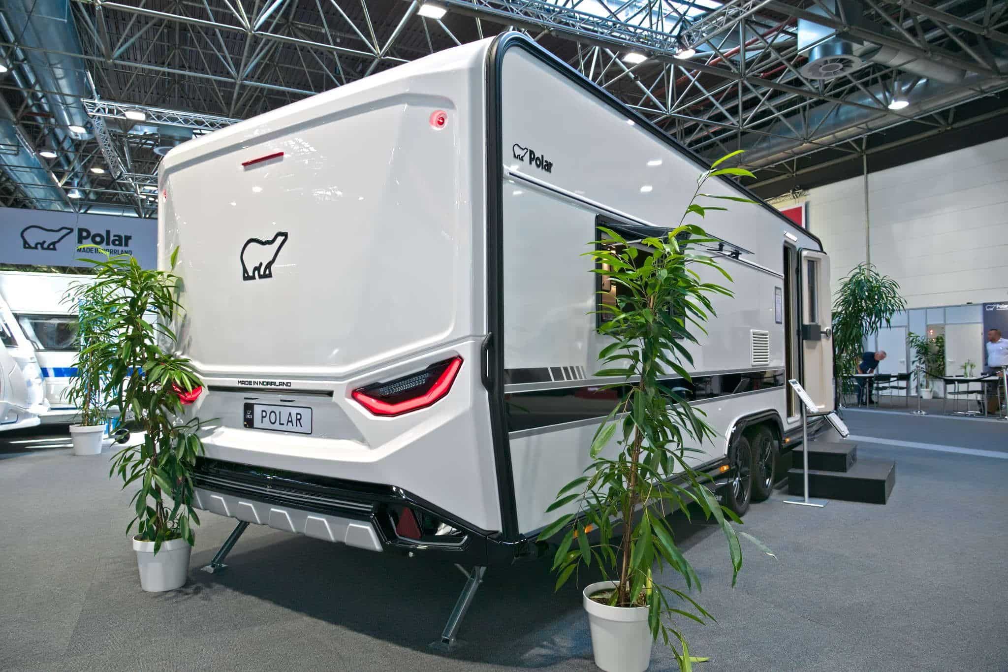 Polar Blackline 680 QA (2025) – Caravana familiar con clase propia