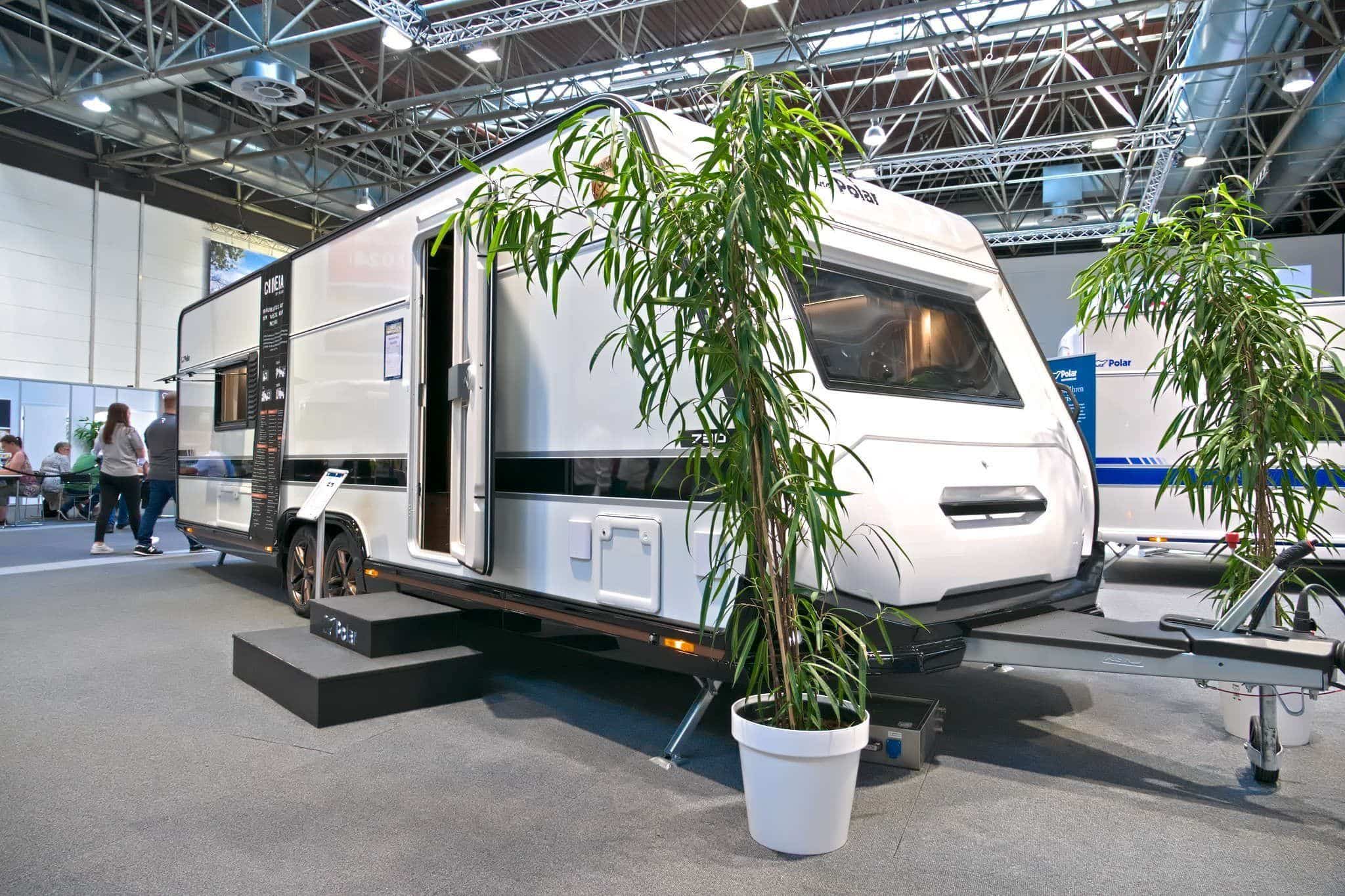 Polar Chimera 730 BSL – Caravana premium preparada para el invierno para el campista de lujo
