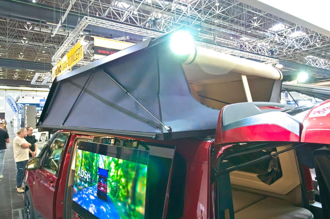 Nuevos productos 2024 de SpaceCamper: construcciones de tejado innovadoras y sistemas de ampliación modulares 1 Caravana con techo SpaceCamper Salón 2024