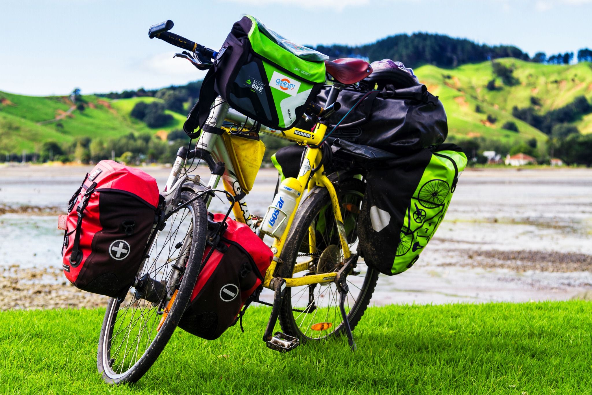 Bikepacking: Aventura sobre dos ruedas – consejos para un equipamiento asequible y las mejores rutas