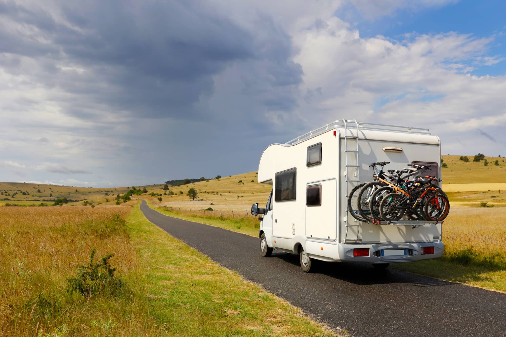 100 euros de descuento para tu aventura en autocaravana: gran oferta de Semana Santa en CamperDays