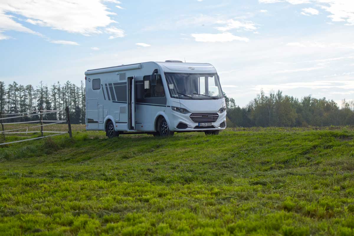 Carado I338 pro+ en la prueba de larga duración de Camperstyle: vehículo compacto integrado para campistas y familias de todos los tiempos